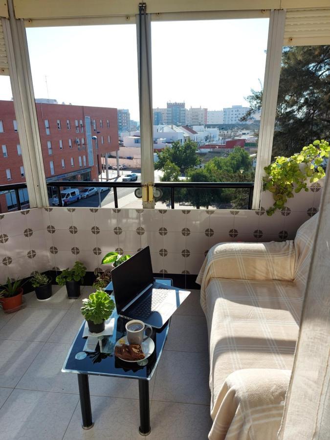 Habitacion Privada A 15 Min De La Playa/Piso 호텔 우엘바 외부 사진